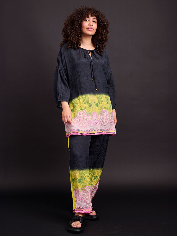 Blus fra Adia