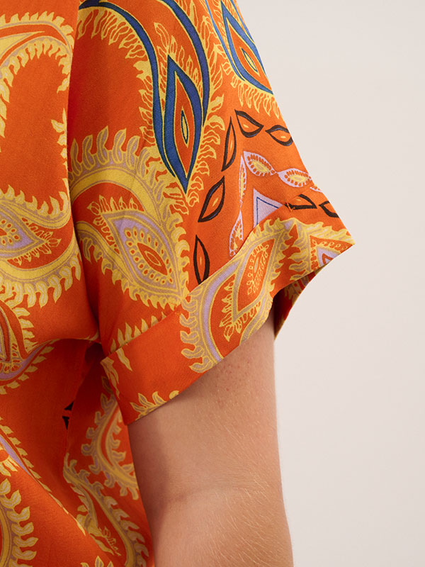 Blus fra Adia
