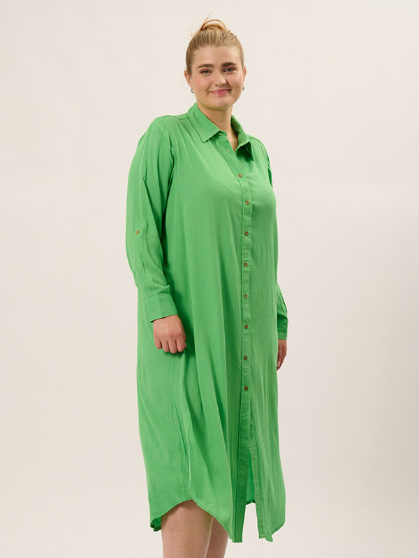 PERLINE - Plus Size Klänning fra Adia