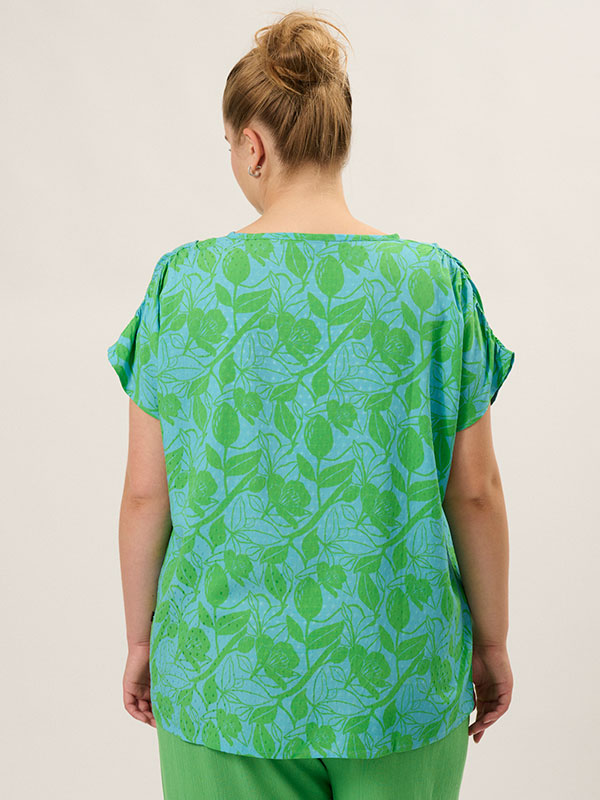 Blus fra Adia