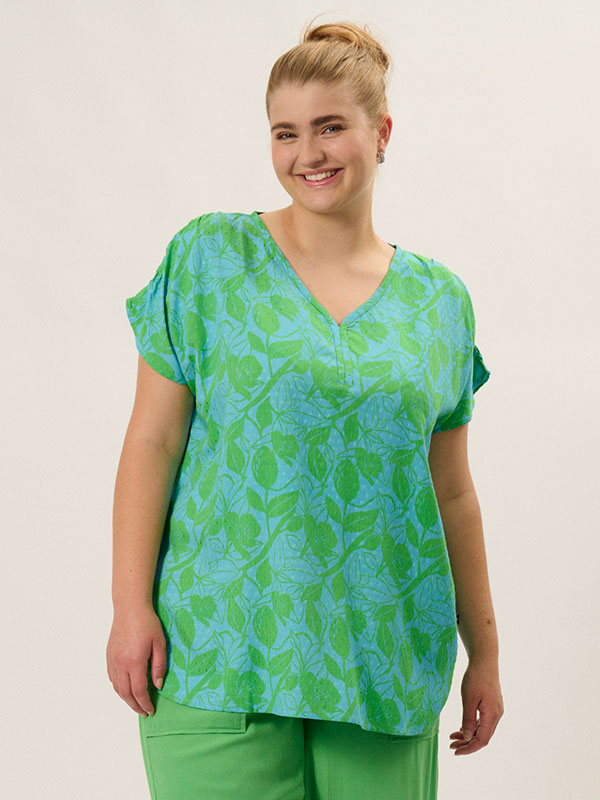 Blus fra Adia