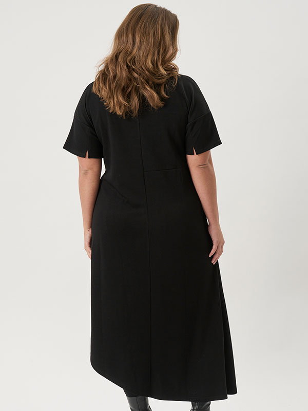 ADROSA - Plus Size Klänning fra Adia