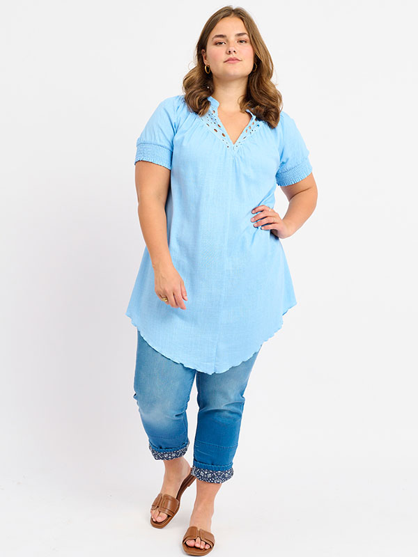 ADVALKYRIE - Plus Size Klänning fra Adia