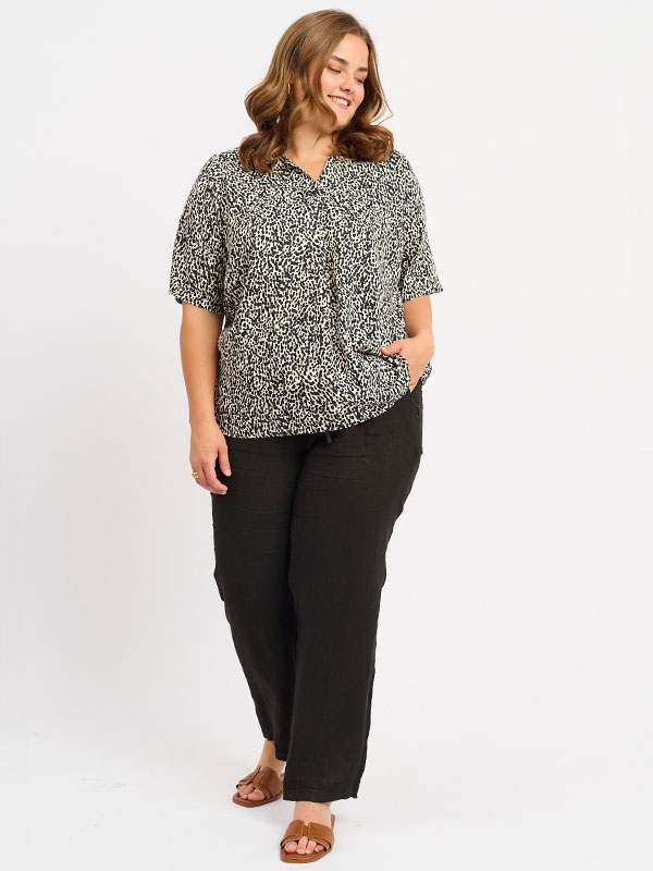 ADVERDA - Plus Size Byxor fra Adia