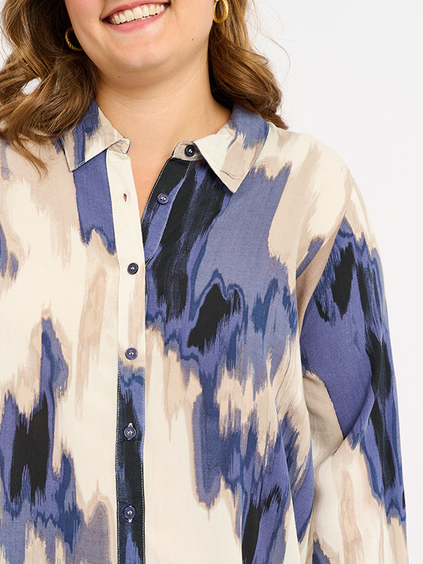 ADVILHELMA - Plus Size Klänning fra Adia