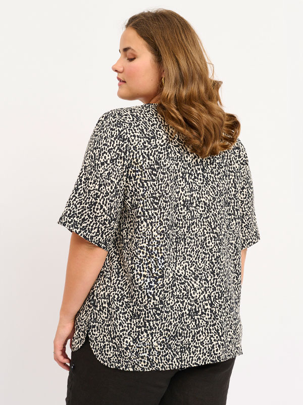 ADVIPSE - Plus Size Blus fra Adia
