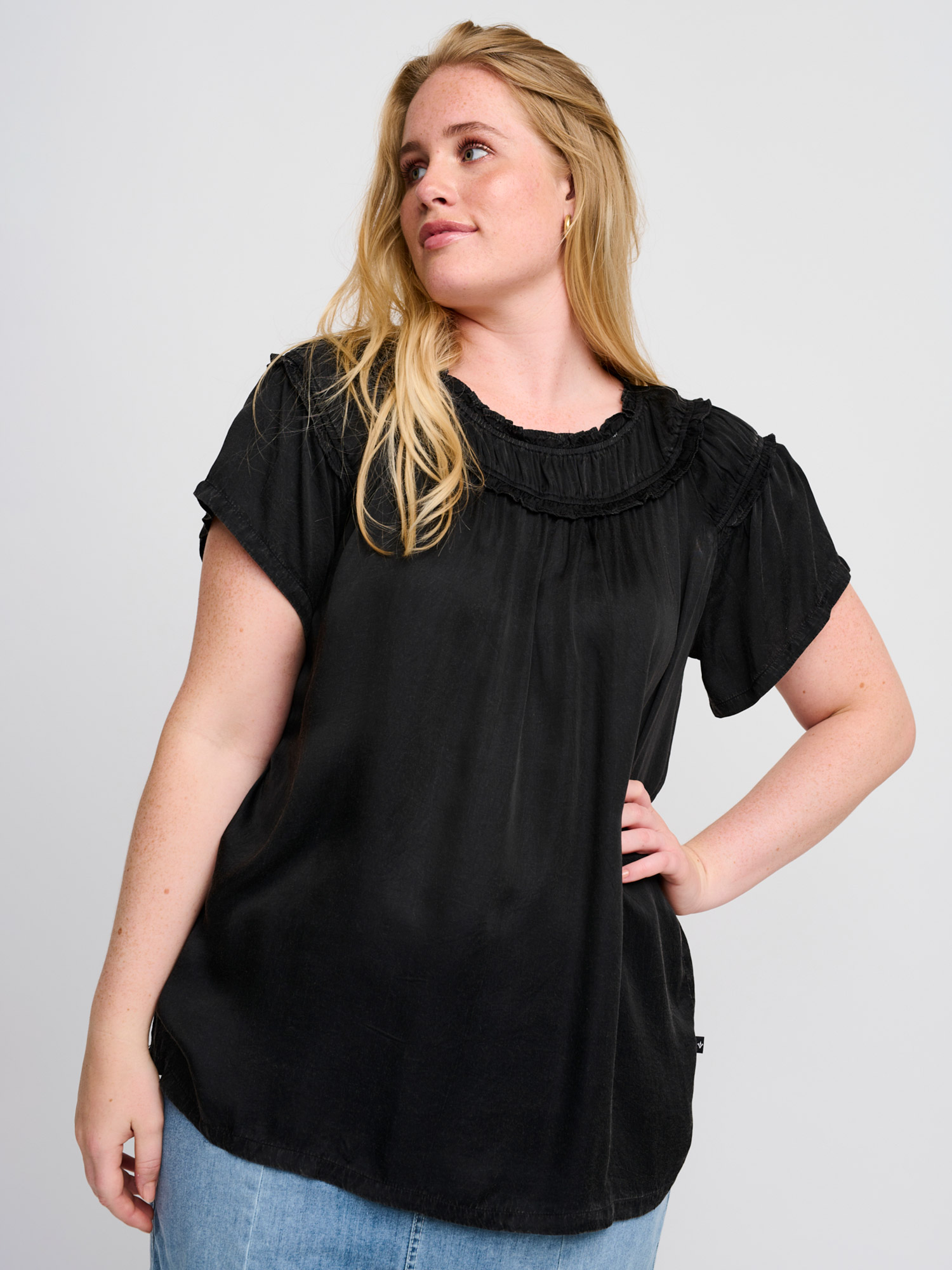 Blus fra Adia