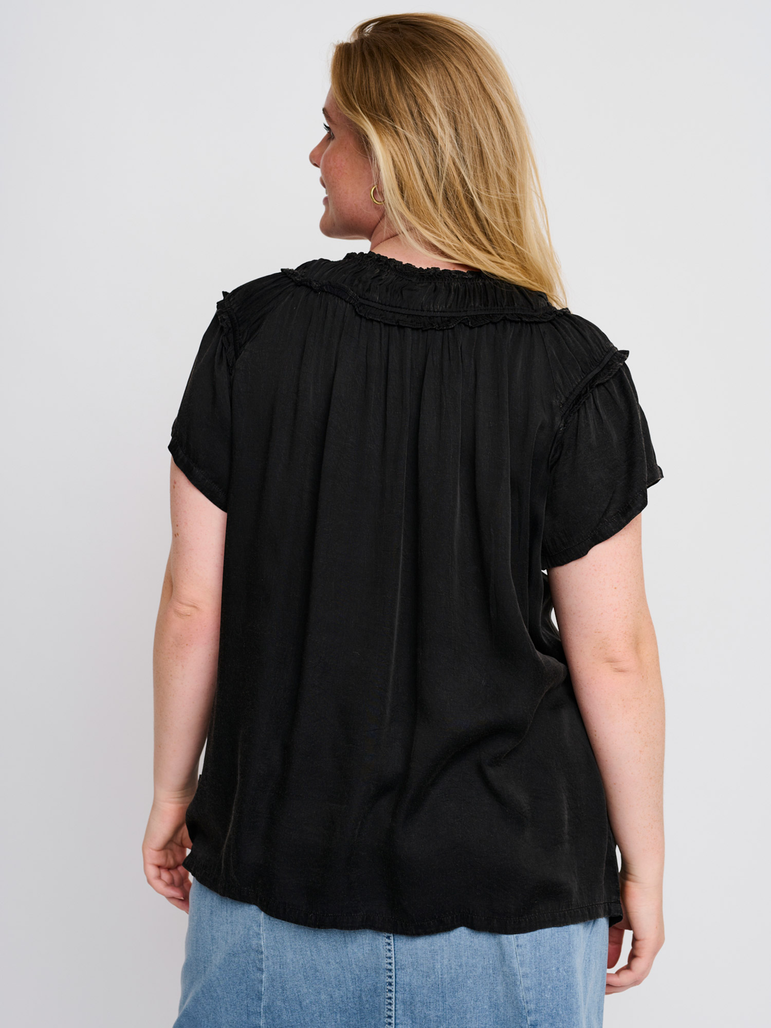 Blus fra Adia