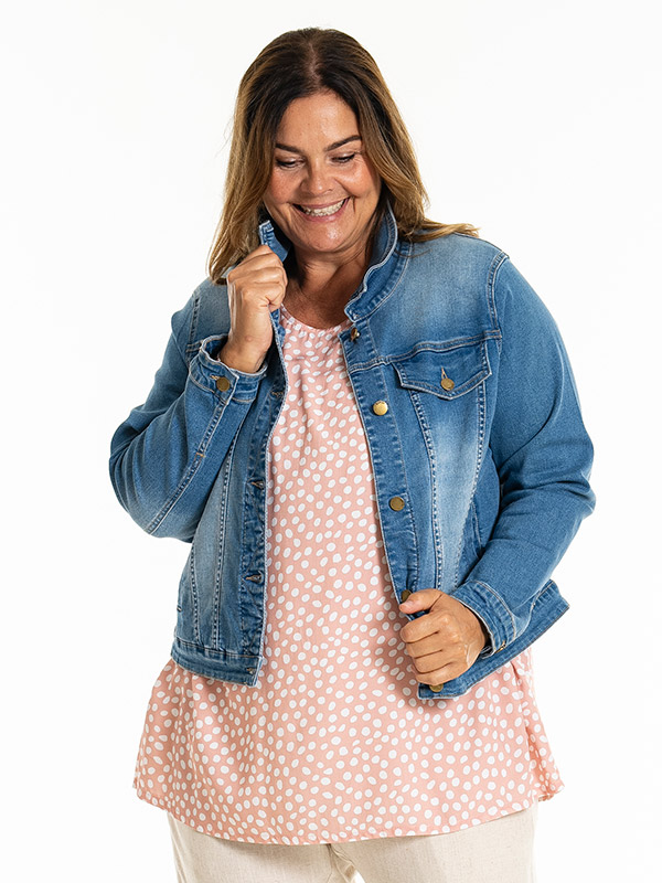 MAYA  - Plus Size Jacka fra Gozzip