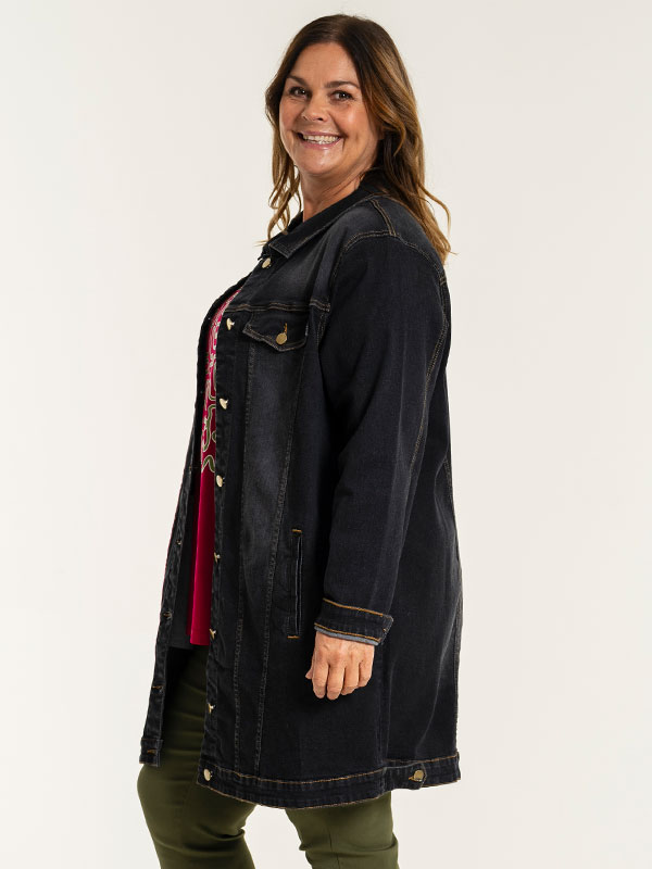 AMELA - Plus Size Jacka fra Gozzip