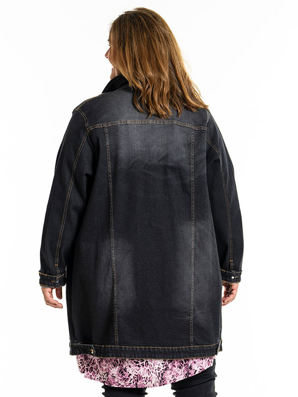 AMELA - Plus Size Jacka fra Gozzip