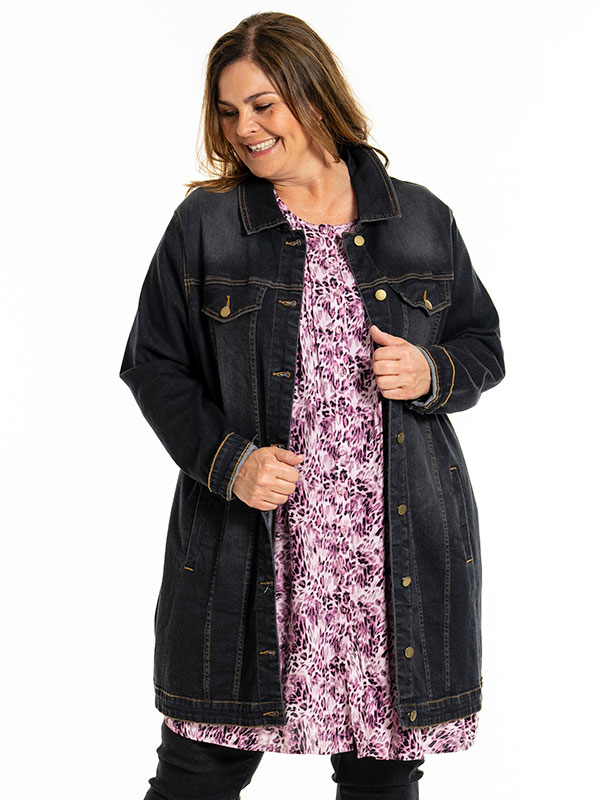 AMELA - Plus Size Jacka fra Gozzip
