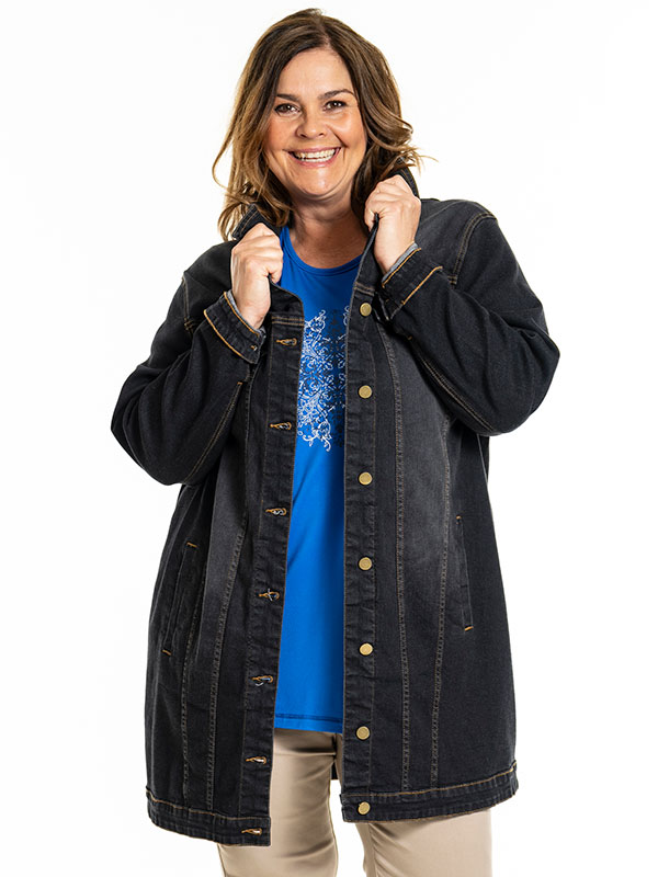 AMELA - Plus Size Jacka fra Gozzip