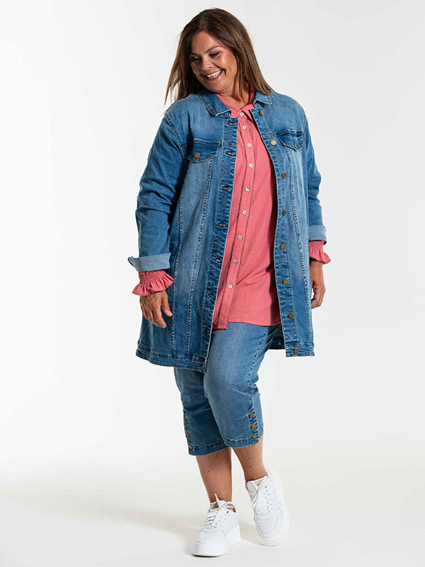 AMELA - Plus Size Jacka fra Gozzip