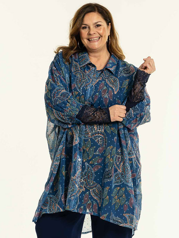 EMIRA - Plus Size Blus fra Gozzip