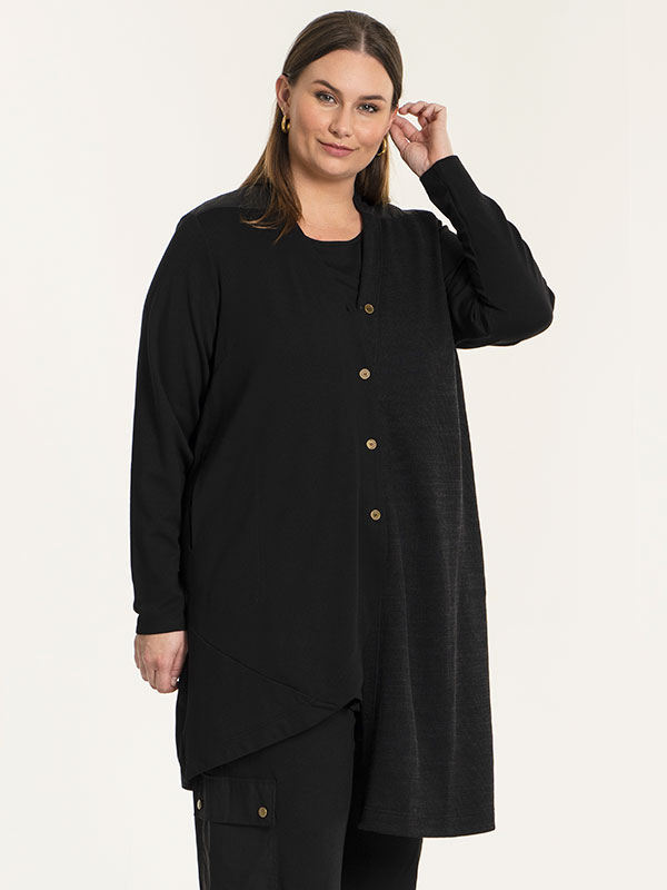 JACOBINA - Plus Size Kofta fra Gozzip Black
