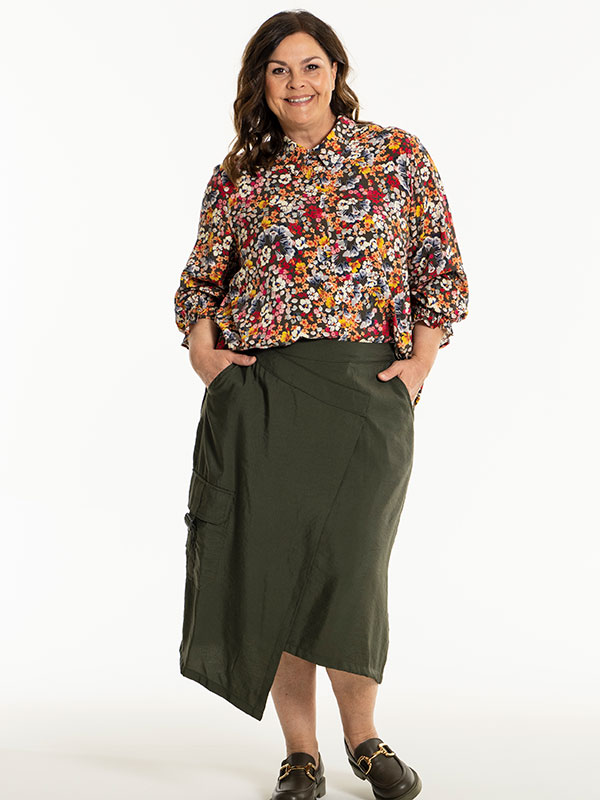 ANNSOFIE - Plus Size Kjol fra Gozzip