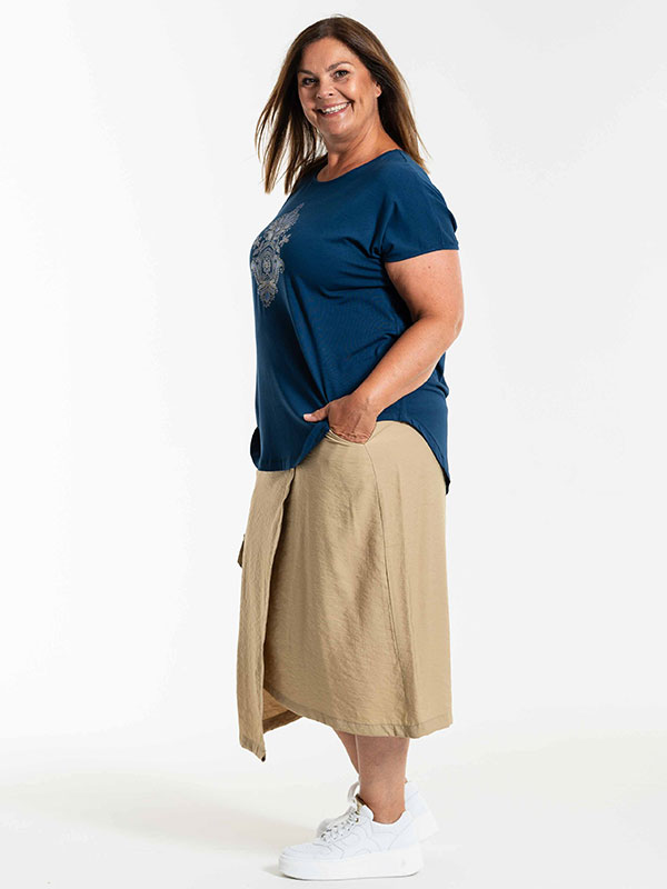 ANNSOFIE - Plus Size Kjol fra Gozzip