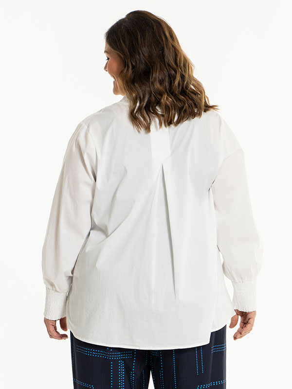 ASMA - Plus Size Skjorta fra Gozzip
