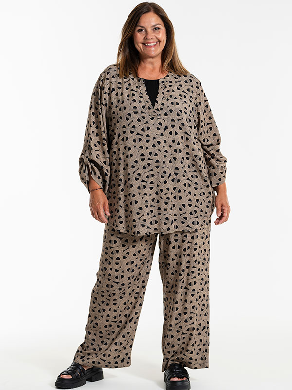 MARFRETHE - Plus Size Byxor fra Gozzip