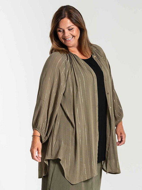 BOANNA - Plus Size Blus fra Gozzip