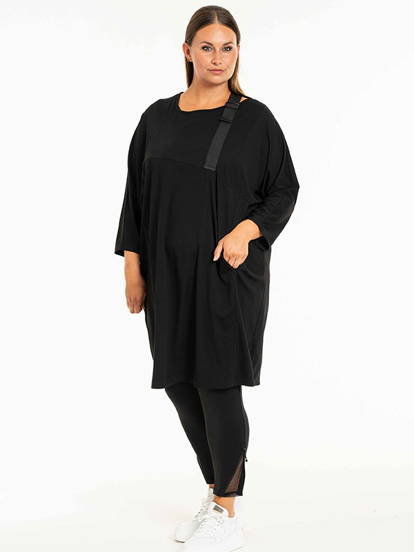 CANDRA - Plus Size Tunika fra Gozzip Black