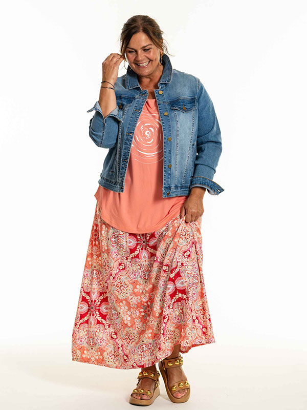 DIA - Plus Size Kjol fra Gozzip