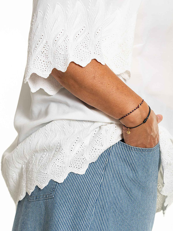 DITTEN - Plus Size Blus fra Gozzip