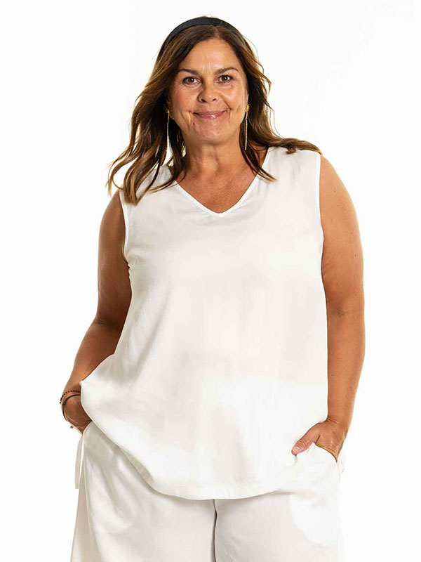 BENE - Plus Size Top fra Gozzip