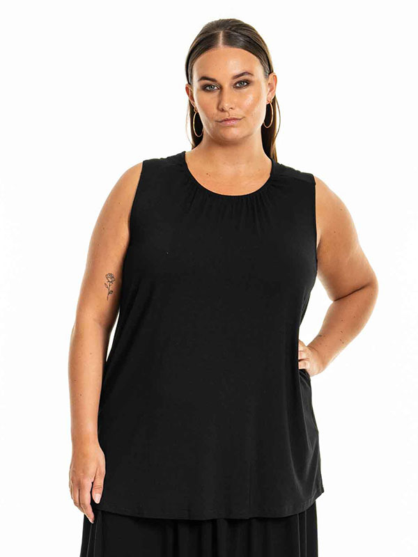BEATA - Plus Size Blus fra Gozzip