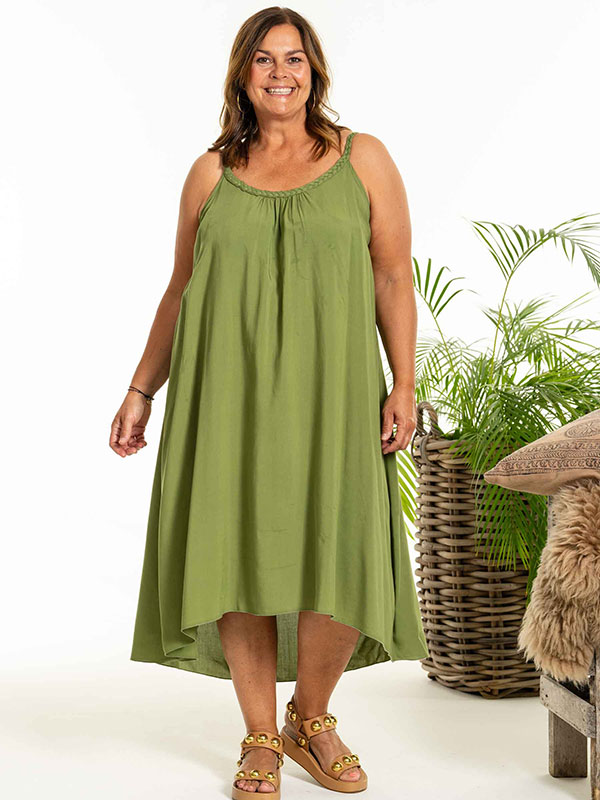 AMALIE - Plus Size Klänning fra Gozzip