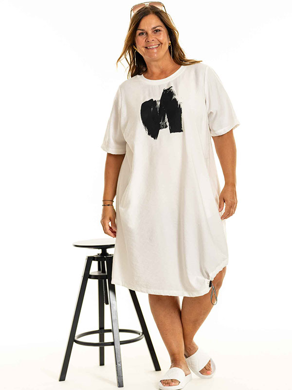 EDLA - Plus Size Klänning fra Gozzip Black