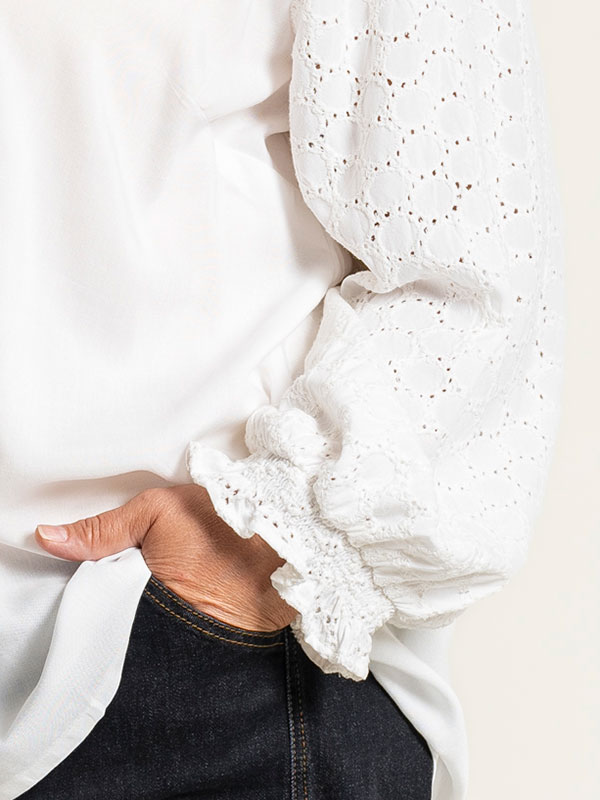 FLO - Plus Size Skjorta fra Gozzip