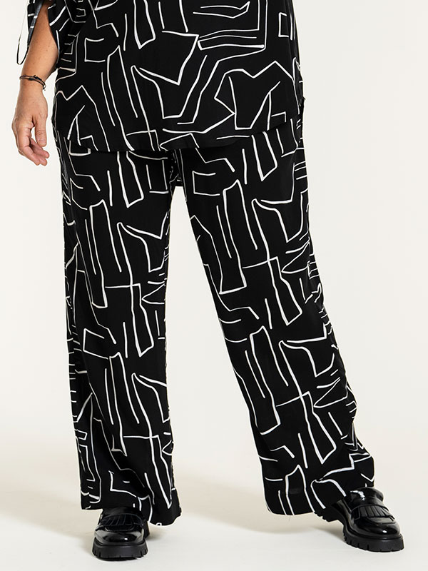 MARGRETHE - Plus Size Byxor fra Gozzip