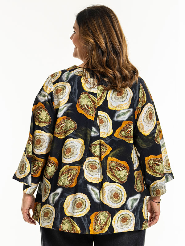 SVANHILDR - Plus Size Blus fra Gozzip