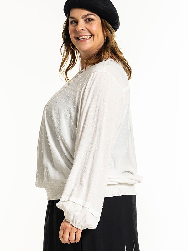GABRIELLA - Plus Size Blus fra Gozzip