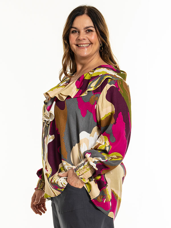 GYTHA - Plus Size Blus fra Gozzip