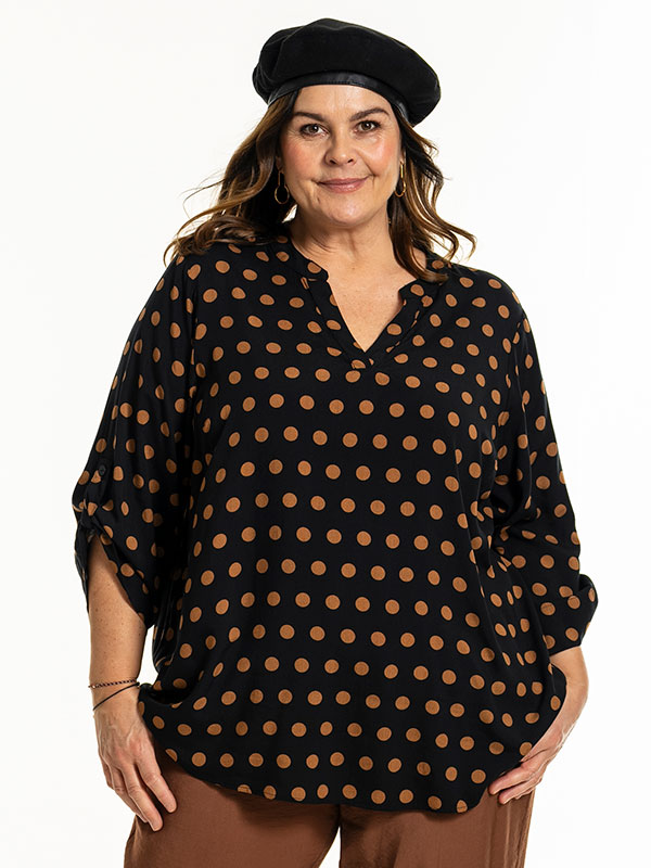 BILLIE - Plus Size Blus fra Gozzip