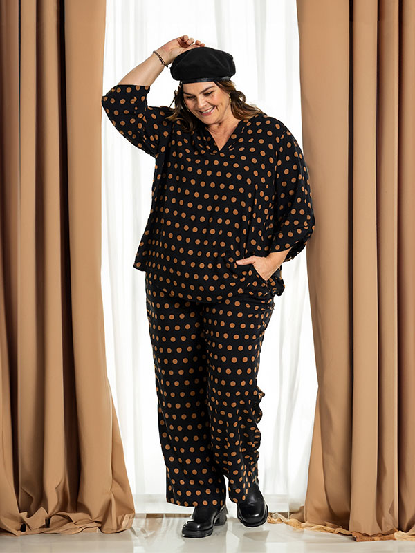 BILLIE - Plus Size Blus fra Gozzip