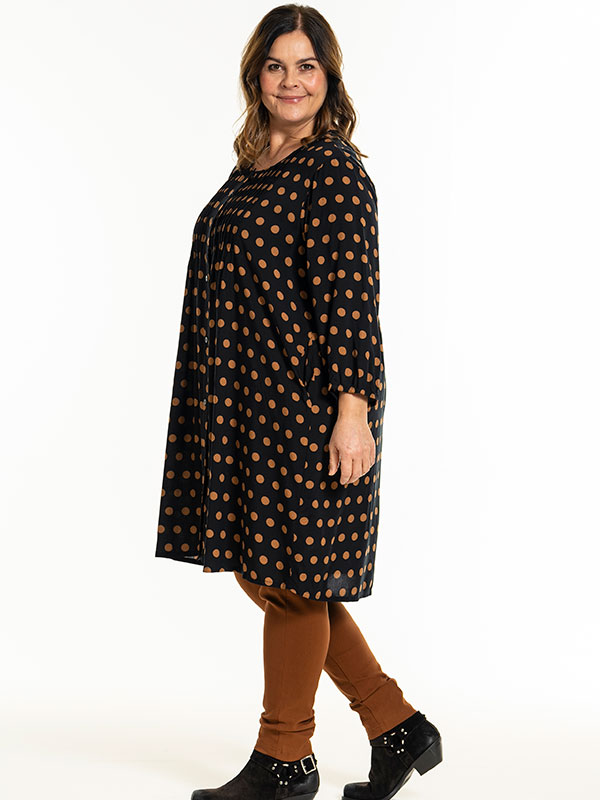 JOHANNE - Plus Size Tunika fra Gozzip