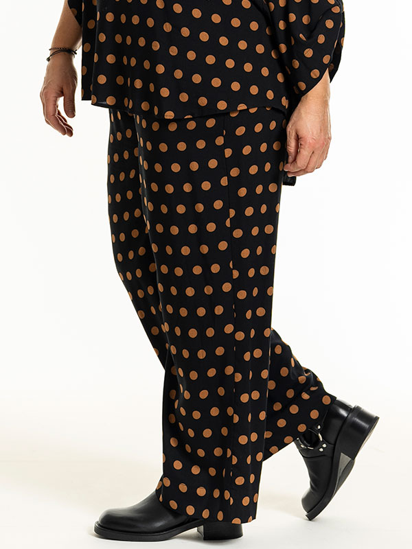 MARGRETHE - Plus Size Byxor fra Gozzip