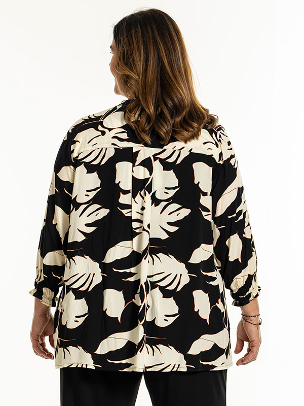 GHITA - Plus Size Blus fra Gozzip