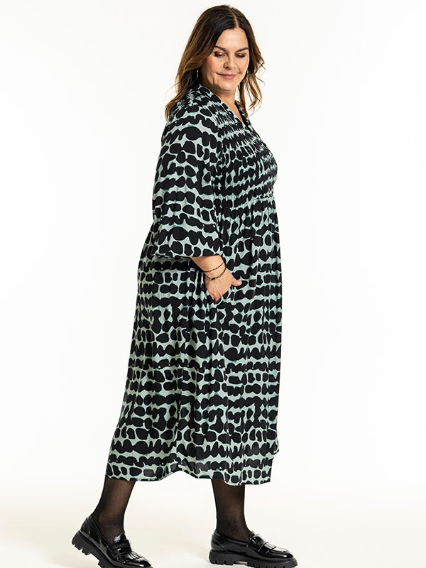 GITT - Plus Size Klänning fra Gozzip