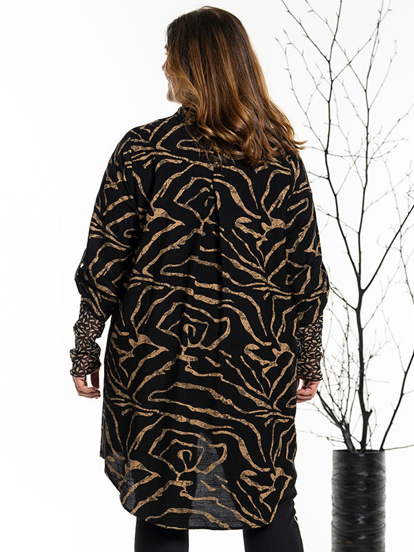 MONNA - Plus Size Tunika fra Gozzip