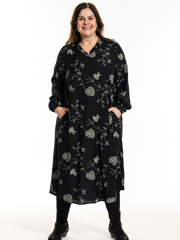 HøRDIS - Plus Size Klänning fra Gozzip