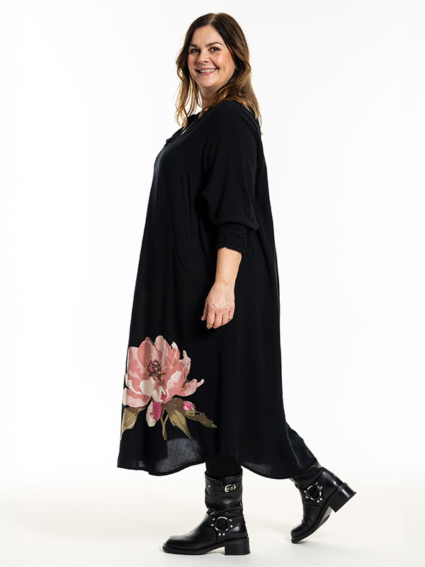 HENNY - Plus Size Klänning fra Gozzip