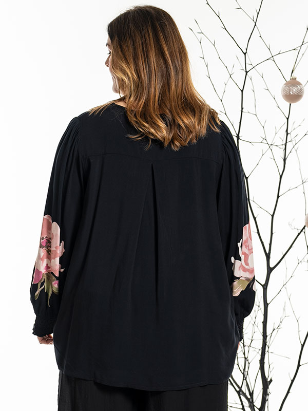 GWEN - Plus Size Blus fra Gozzip