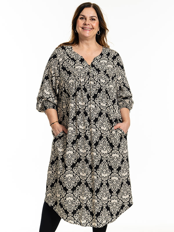 ALICE - Plus Size Klänning fra Gozzip