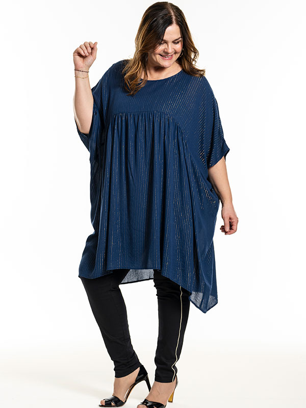 SOFIE - Plus Size Klänning fra Gozzip