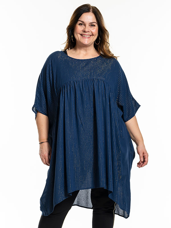 SOFIE - Plus Size Klänning fra Gozzip